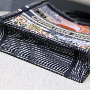 DIOR  BOOK TOTE - Image 4