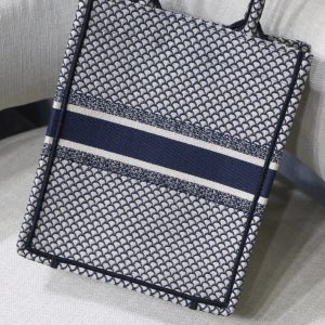 DIOR BOOK TOTE - Image 7