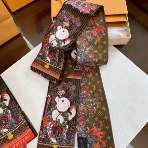 Louis Vuitton Scarf - Image 5