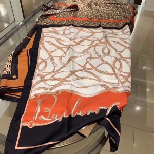 Burberry Scarf - Image 4