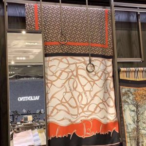 Burberry Scarf - Image 3