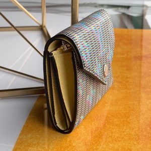 Louis Vuitton Wallet - Image 9