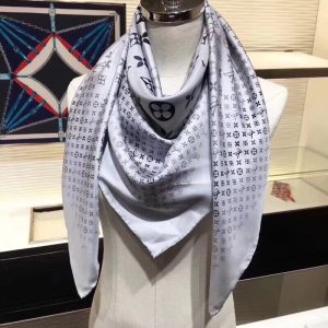 Louis Vuitton Scarf - Image 6