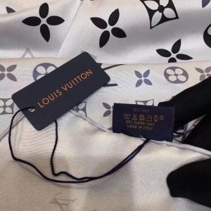 Louis Vuitton Scarf - Image 4