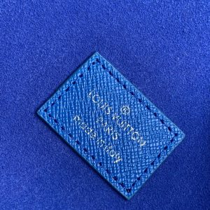 LOUIS VUITTON Alpha Triple - Image 4