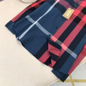 Burberry T-shirts - Image 8