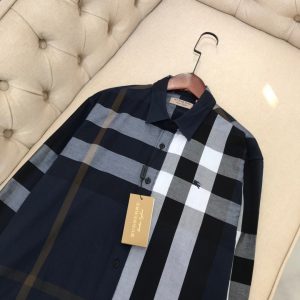 Burberry T-shirts - Image 9