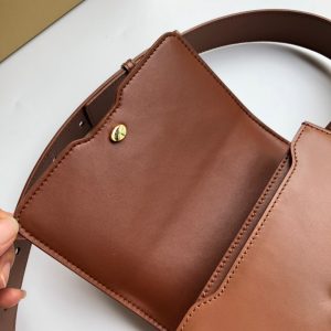 Burberry Belted Leather TB Bag - Image 4