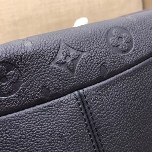 Louis Vuitton Ponthieu - Image 8