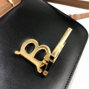 Burberry Belted Leather TB Bag - Image 7