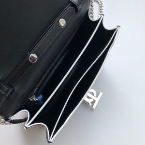Burberry Belted Leather TB Bag - Image 3