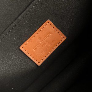 LOUIS VUITTON Metis Bag - Image 9