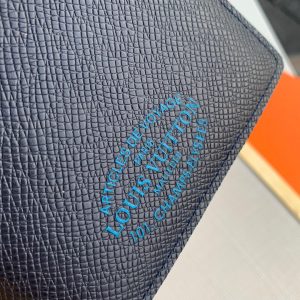 Louis Vuitton Wallet - Image 8