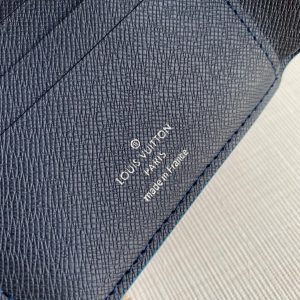 Louis Vuitton Wallet - Image 5