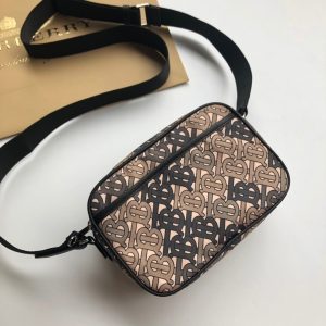 Burberry Camera Bag - Image 9