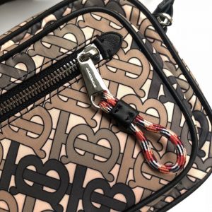 Burberry Camera Bag - Image 7