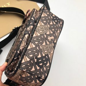 Burberry Camera Bag - Image 3