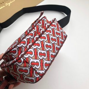 Burberry Camera Bag - Image 4