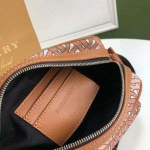 Burberry Camera Bag - Image 3