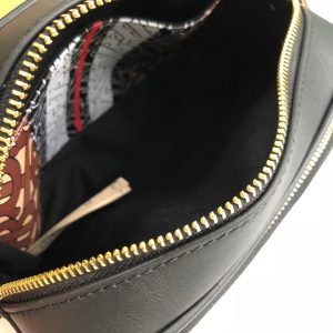 Burberry Camera Bag - Image 4