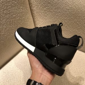 LOUIS VUITTON Run Away Sneaker - Image 6