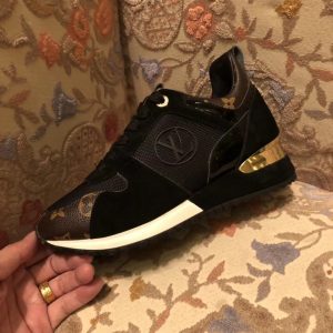 LOUIS VUITTON Run Away Sneaker - Image 4