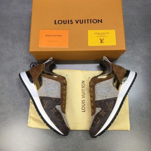 LOUIS VUITTON Run Away Sneaker - Image 6