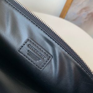 Givenchy clutch - Image 3