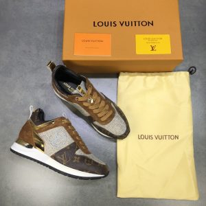 LOUIS VUITTON Run Away Sneaker - Image 5