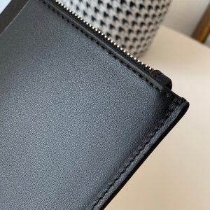 Givenchy clutch - Image 7