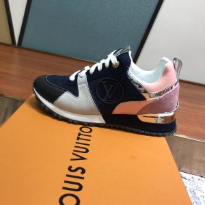 LOUIS VUITTON Run Away Sneaker - Image 5