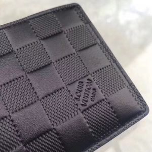 Louis Vuitton Wallet - Image 5