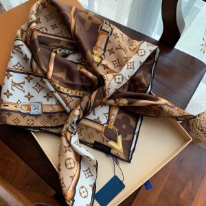 Louis Vuitton Scarf - Image 7