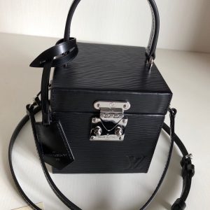 LOUIS VUITTON BLEECKER BOX - Image 8
