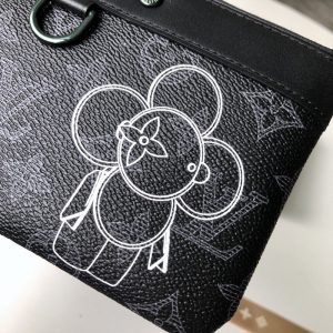 LOUIS VUITTON Vivienne Wallet - Image 5