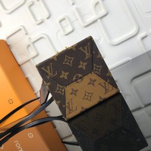 LOUIS VUITTON BLEECKER BOX - Image 9
