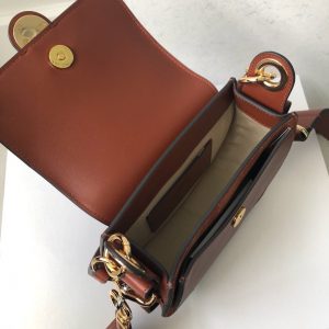 Chloe Tess - Image 7