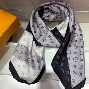 Louis Vuitton Scarf - Image 5