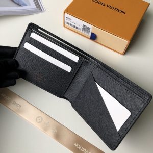 LOUIS VUITTON Wallet Small - Image 3
