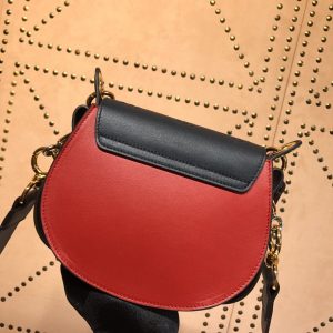 Chloe Tess - Image 6