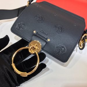 Chloe Tess - Image 5