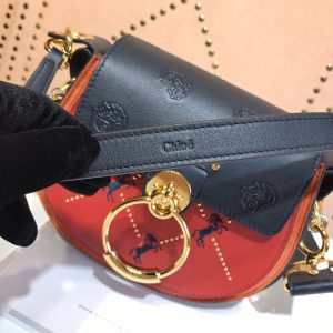 Chloe Tess - Image 3