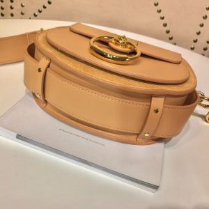 Chloe Tess - Image 4