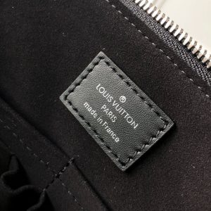 LOUIS VUITTON Porte Documents Bag - Image 3