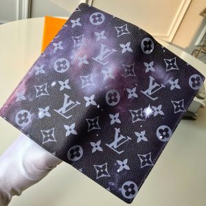 LOUIS VUITTON POCHETTE VOYAGE Wallets - Image 8