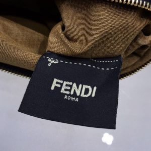 FENDI Shoulder Bags - Image 4
