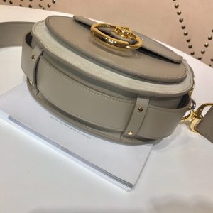 Chloe Tess - Image 4