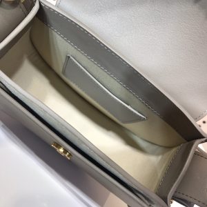 Chloe Tess - Image 3