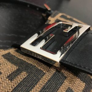 FENDI Shoulder Bags - Image 5