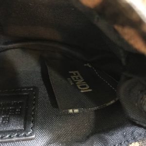 FENDI Shoulder Bags - Image 3